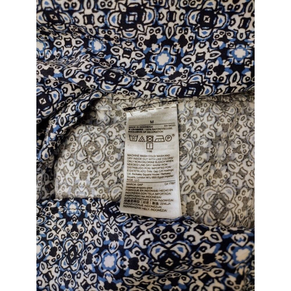 Gap Ditsy Floral Blue Romper Dress Shorts Easy Care Rayon Elastic Pockets M - Picture 8 of 8